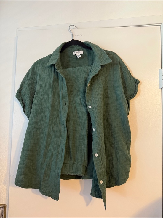 Jessica Simpson Other - Jessica Simpson Shirt and pant set  - Forest Green